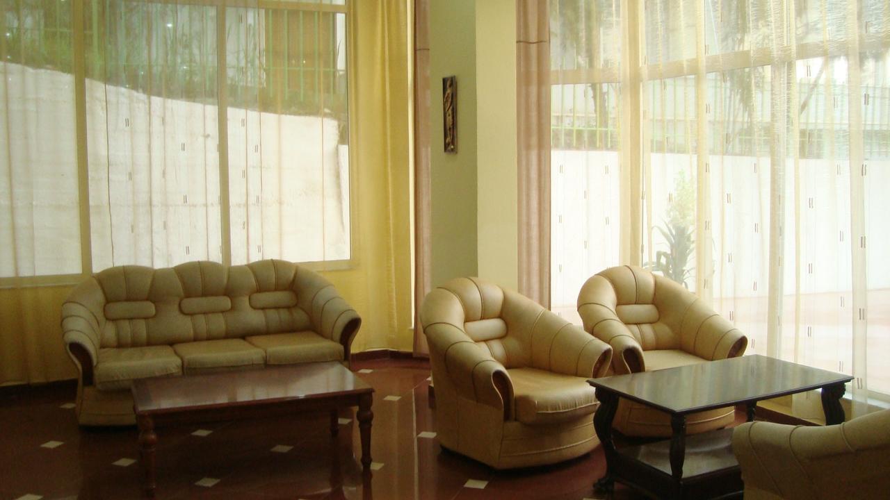 Hotel Blendi Дуррес Екстер'єр фото