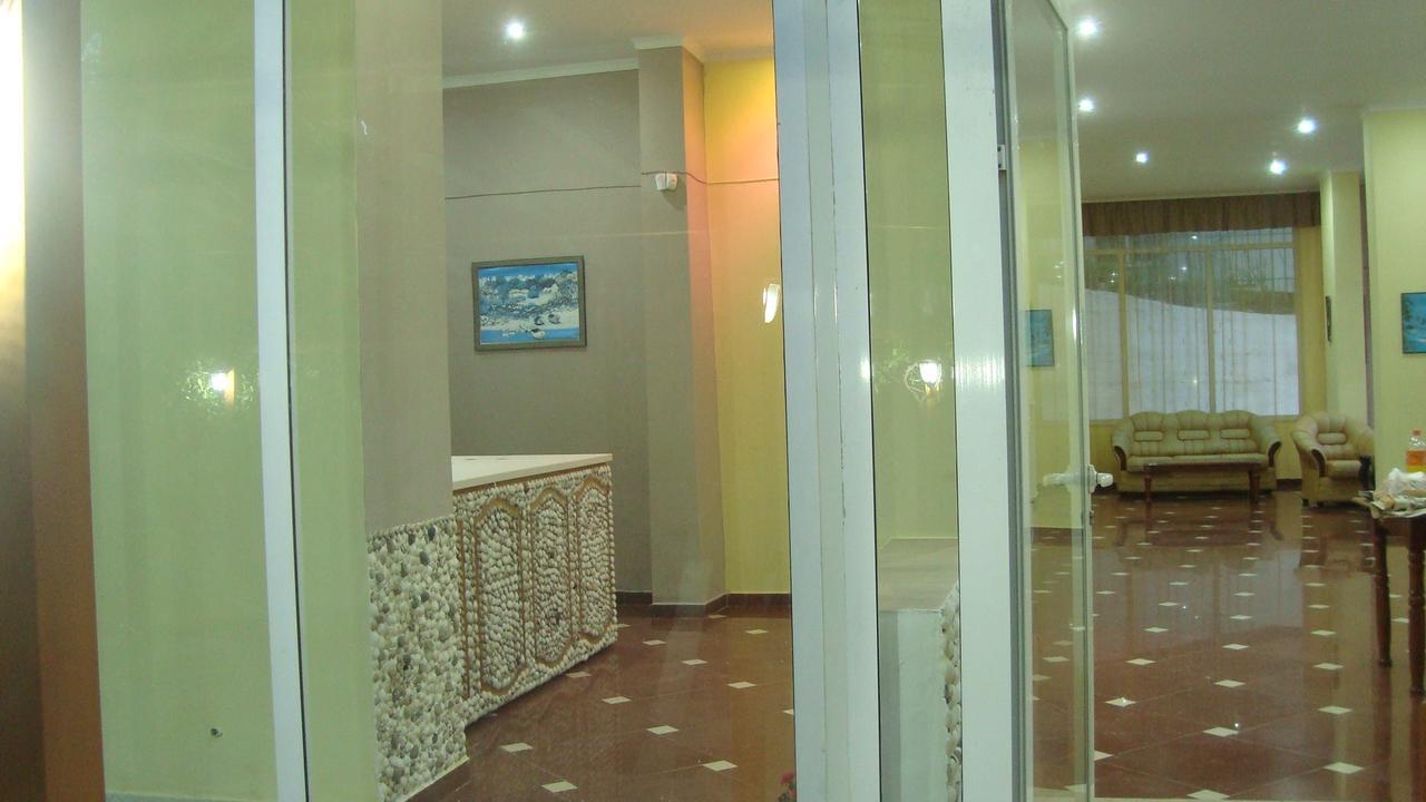 Hotel Blendi Дуррес Екстер'єр фото