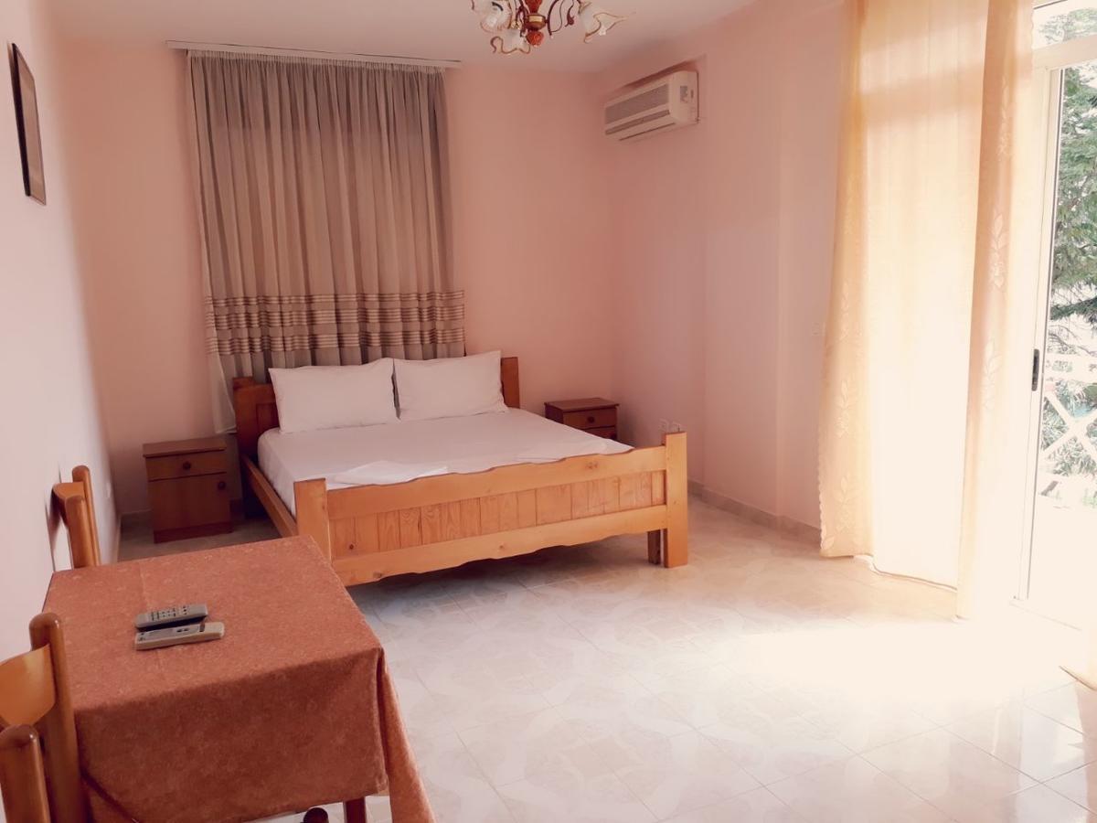 Hotel Blendi Дуррес Екстер'єр фото