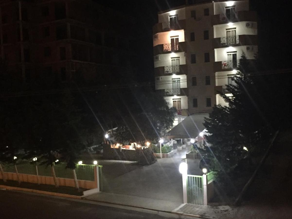 Hotel Blendi Дуррес Екстер'єр фото